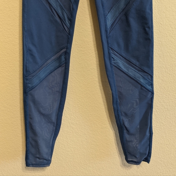 Alo Yoga Blue Epic Mesh Moto Leggings X-small - Picture 4 of 7